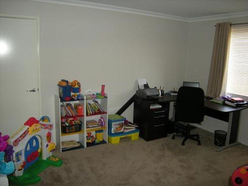 40 Caduceus Way, Brookdale WA 6112