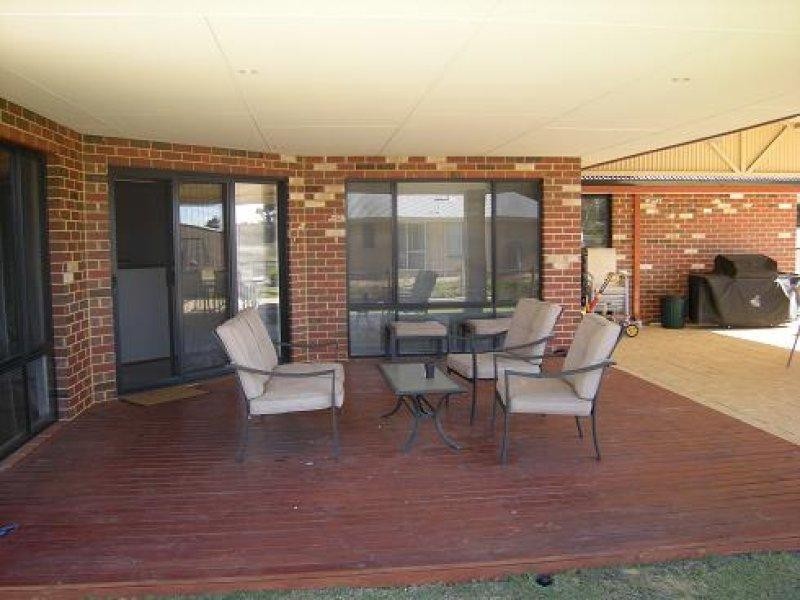 40 Caduceus Way, Brookdale WA 6112