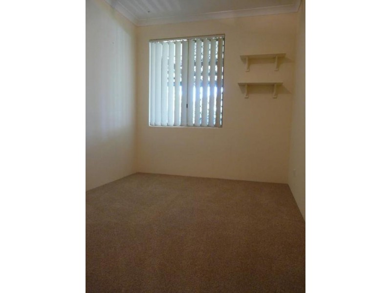 36 Chidzey Drive, Seville Grove WA 6112