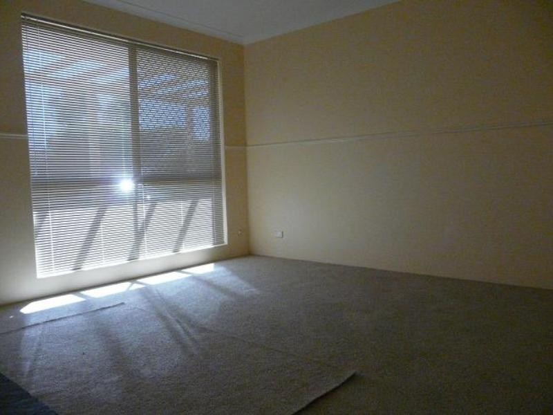 36 Chidzey Drive, Seville Grove WA 6112