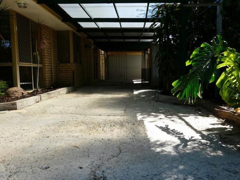 36 Chidzey Drive, Seville Grove WA 6112