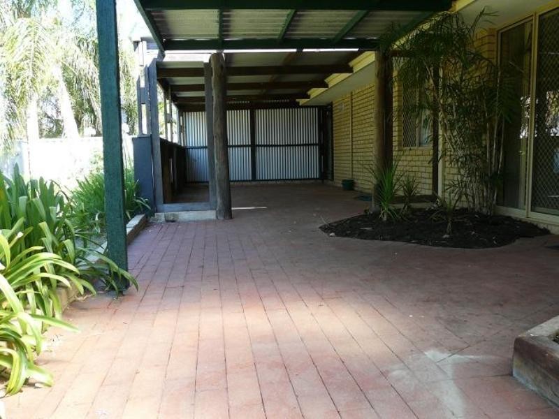 36 Chidzey Drive, Seville Grove WA 6112