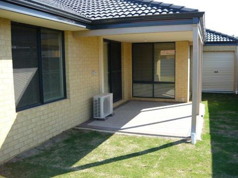 26 Madeira Turn, Byford WA 6122