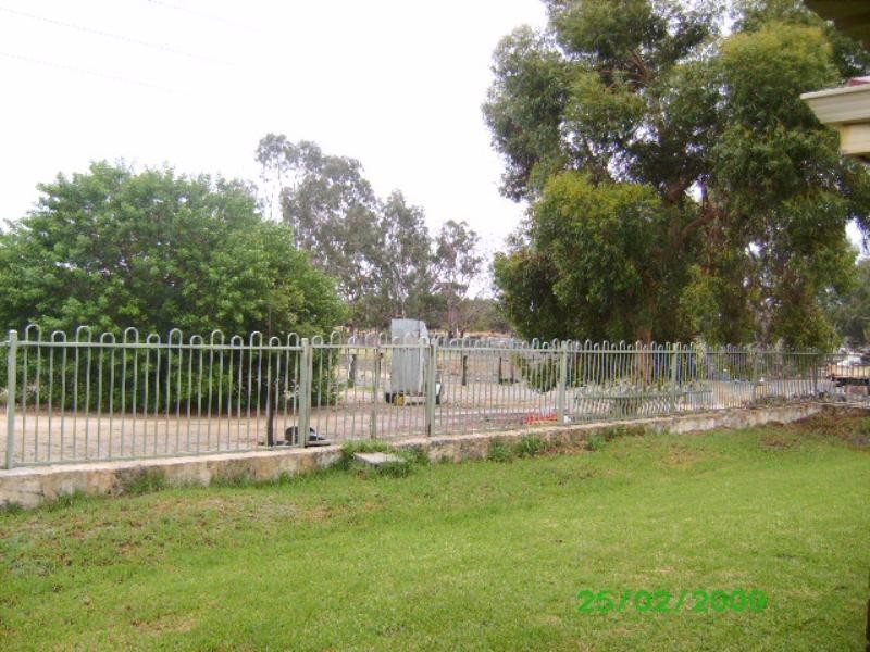 736 Rowley Road, Oakford WA 6121