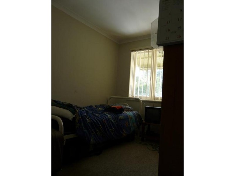 6 Pine Tree Close, Armadale WA 6112