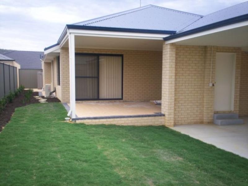 1 Rath Close, Byford WA 6122