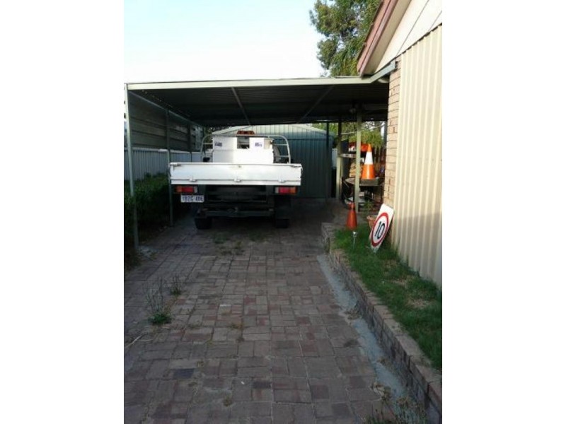 24 Hansen Road, Seville Grove WA 6112