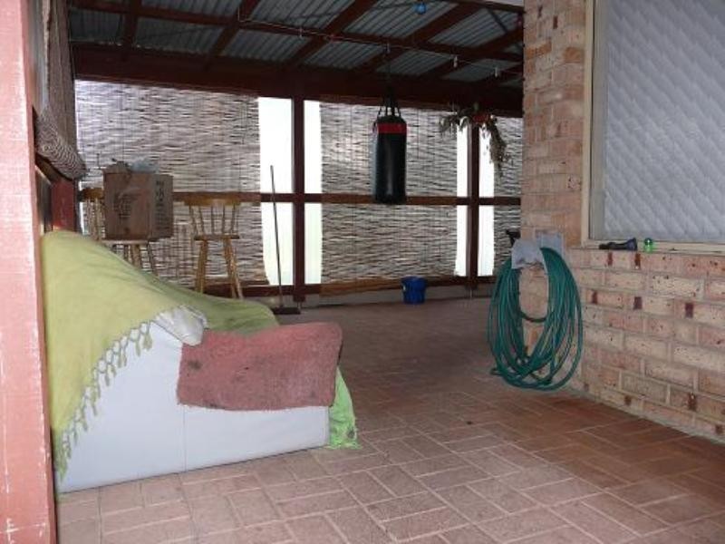 24 Hansen Road, Seville Grove WA 6112