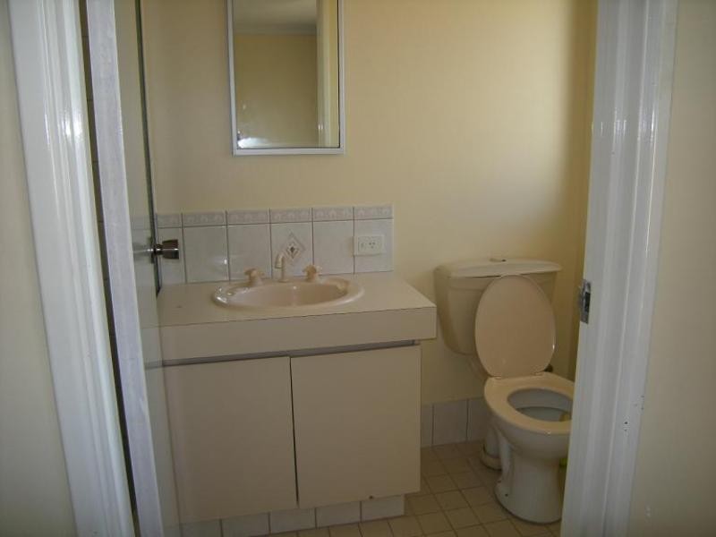 8 Moondyne Court, Seville Grove WA 6112