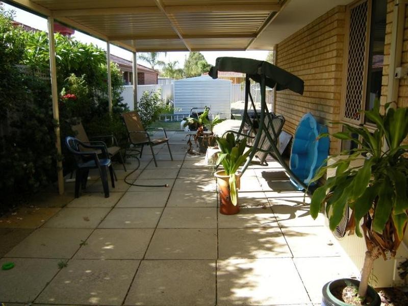 8 Moondyne Court, Seville Grove WA 6112