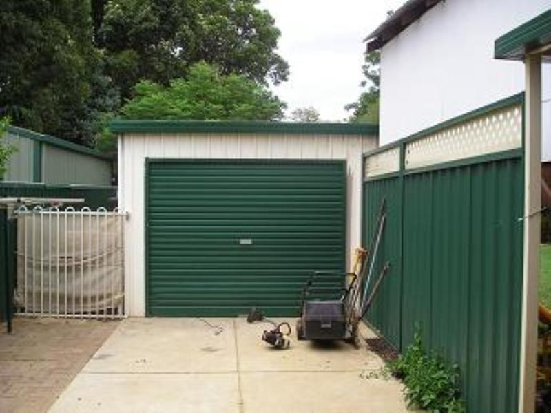 33 Sexty Street, Armadale WA 6112