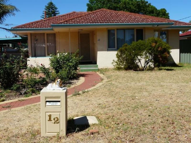 12 Hollybush Way, Kelmscott WA 6111