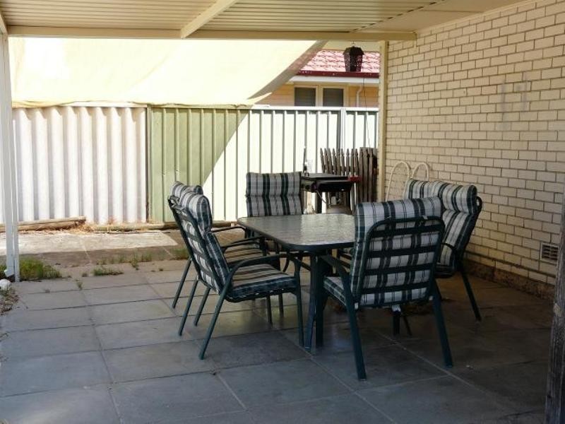 12 Hollybush Way, Kelmscott WA 6111