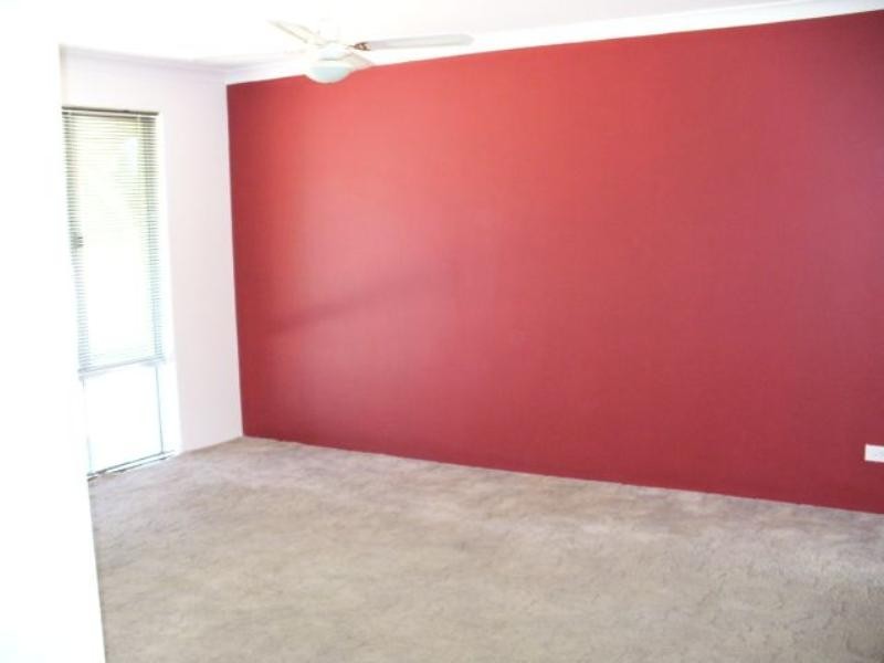 24 Chisholm Circle, Seville Grove WA 6112