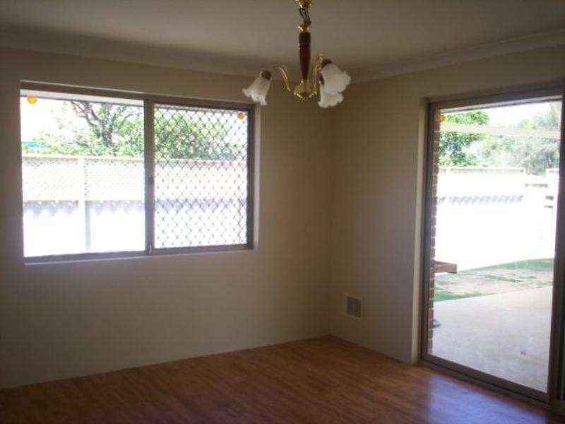 17 Barnfield Court, Seville Grove WA 6112