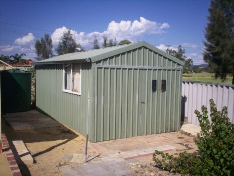 17 Barnfield Court, Seville Grove WA 6112