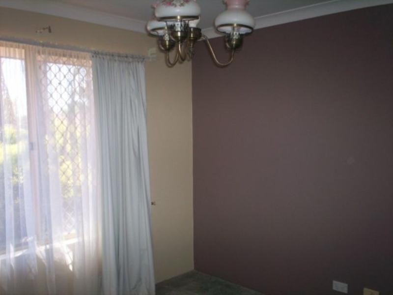 17 Barnfield Court, Seville Grove WA 6112