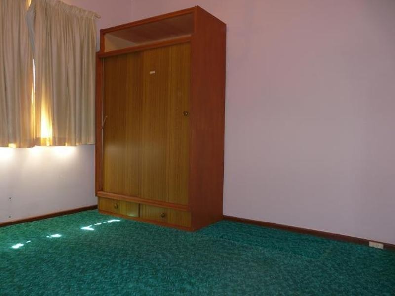 2 Tomah Road, Armadale WA 6112