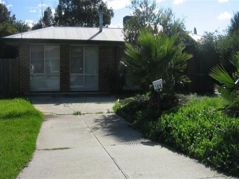 168 Seville Drive, Seville Grove WA 6112