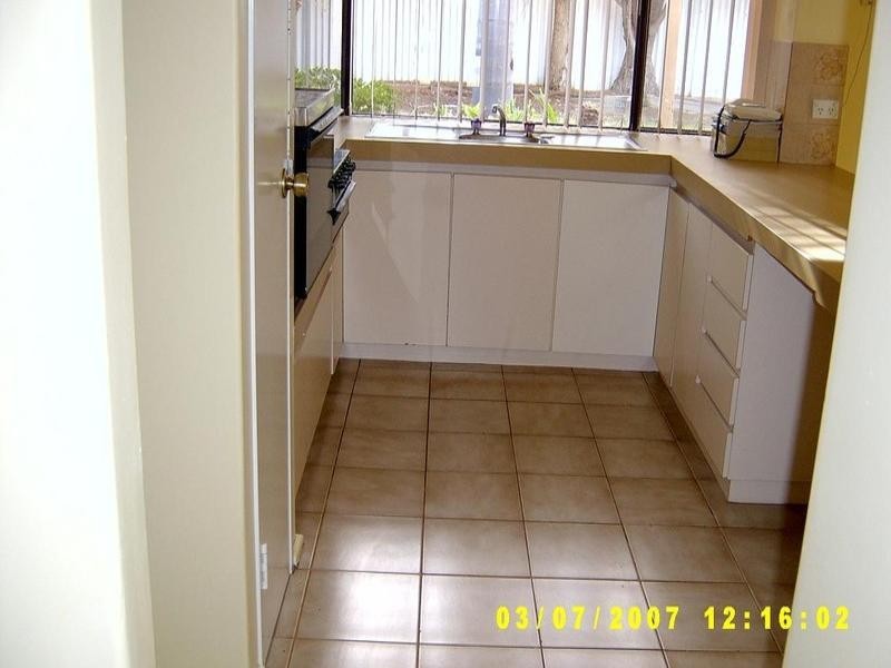 4 Hillman Court, Kelmscott WA 6111