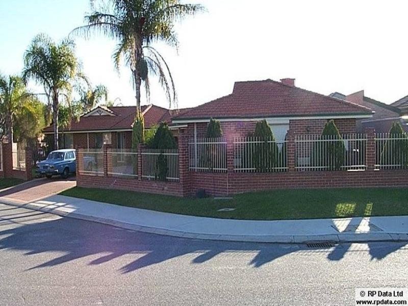 2/12 Heron Court, Maddington WA 6109