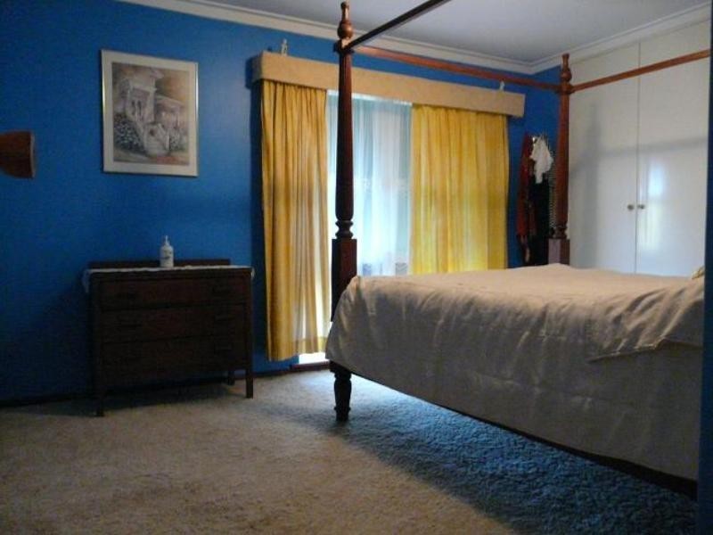 127 Derry Avenue, Mount Nasura WA 6112