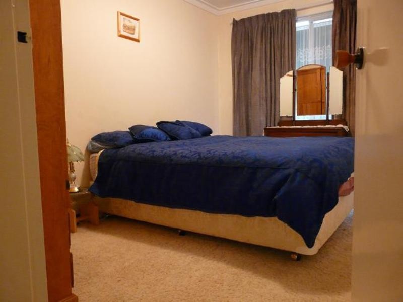 127 Derry Avenue, Mount Nasura WA 6112