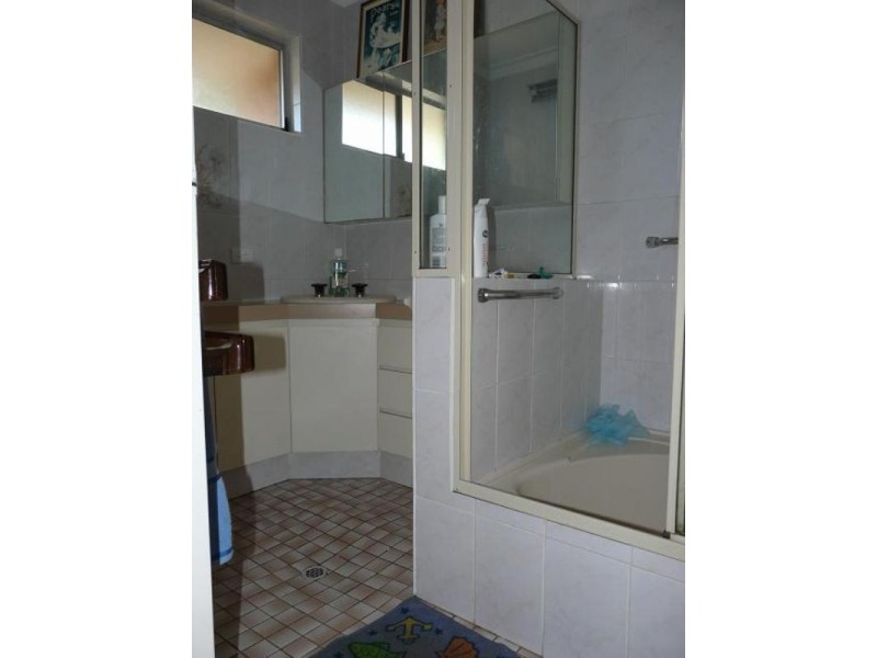 127 Derry Avenue, Mount Nasura WA 6112