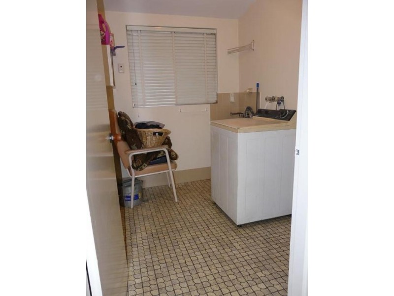 127 Derry Avenue, Mount Nasura WA 6112