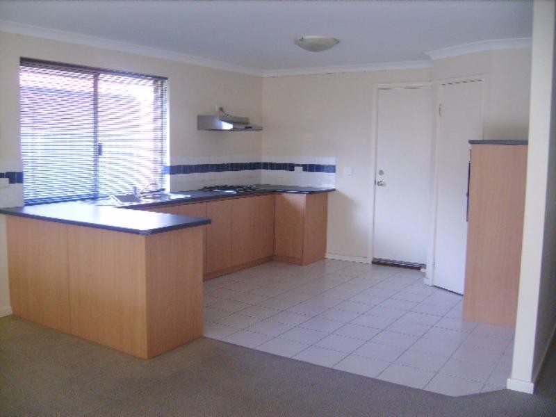 42 Canna Drive, Canning Vale WA 6155