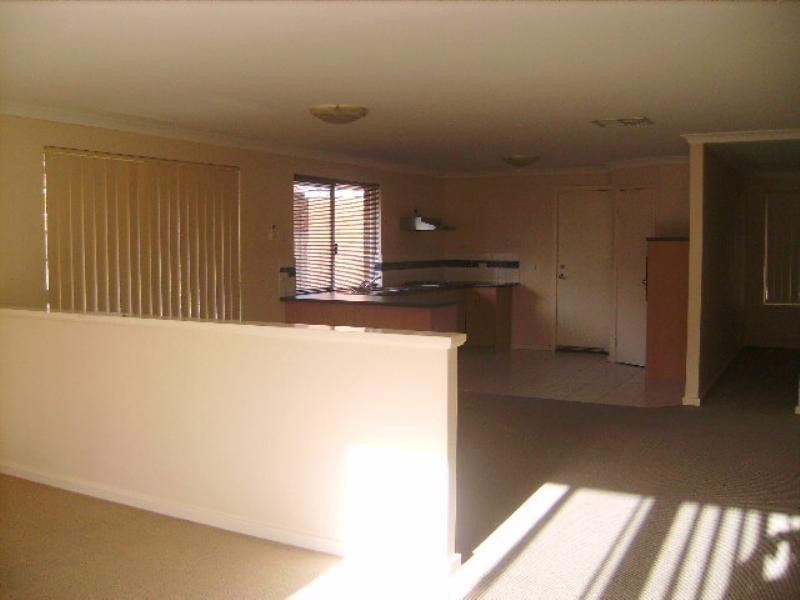 42 Canna Drive, Canning Vale WA 6155