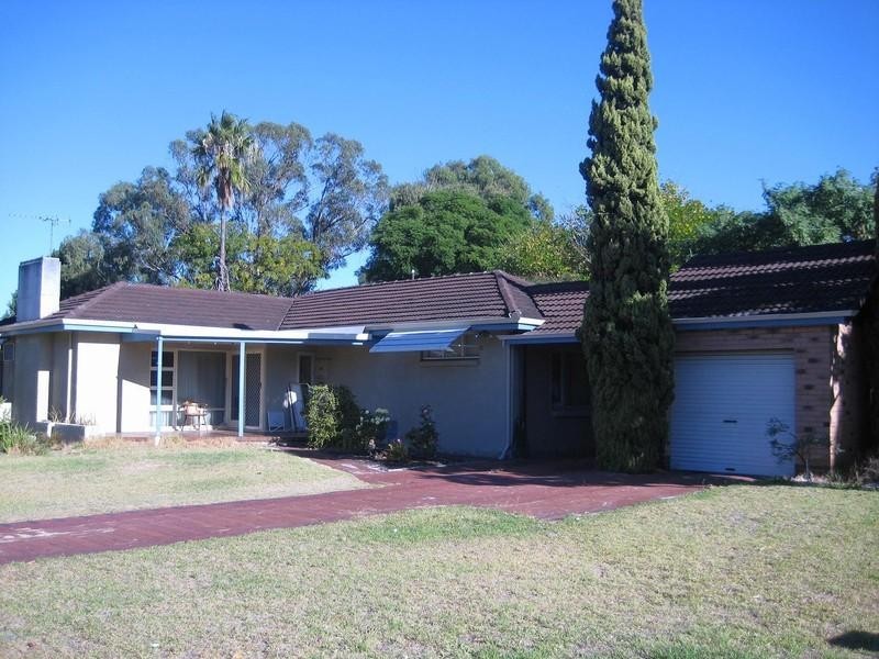 26 Selby Street, Thornlie WA 6108