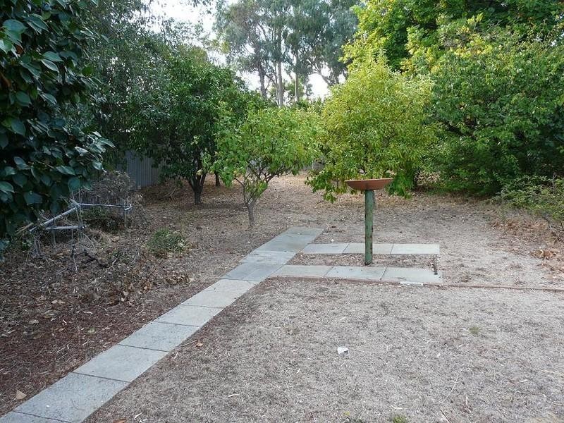 127a Derry Avenue, Mount Nasura WA 6112