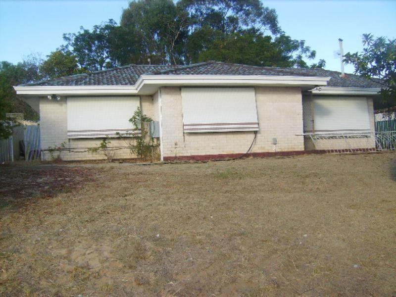 17 Connell Avenue, Kelmscott WA 6111