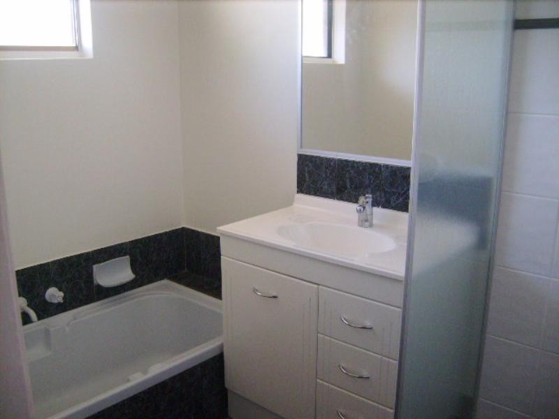 1 Tiree Place, Seville Grove WA 6112