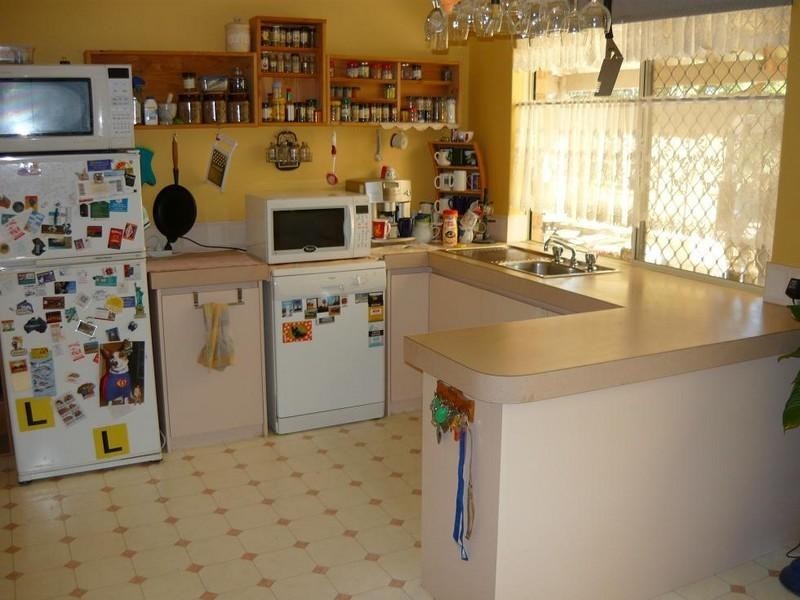 2 Honeyeater Rtt, Brookdale WA 6112