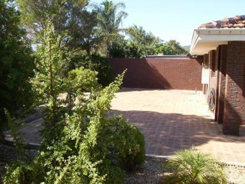 16/9 Third Avenue, Kelmscott WA 6111