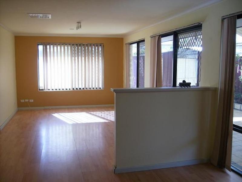 4 Higgs Court, Brookdale WA 6112