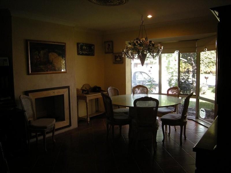 8 Junee Place, Armadale WA 6112