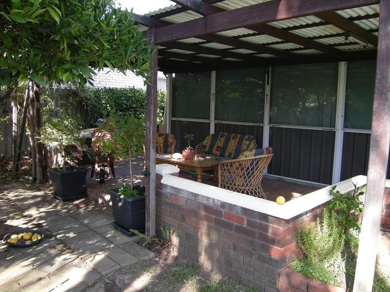 8 Junee Place, Armadale WA 6112