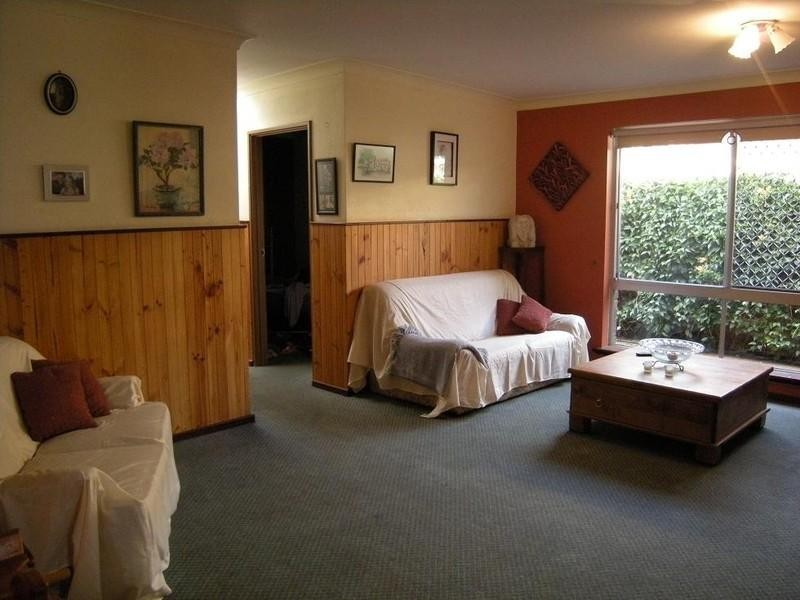 8 Junee Place, Armadale WA 6112