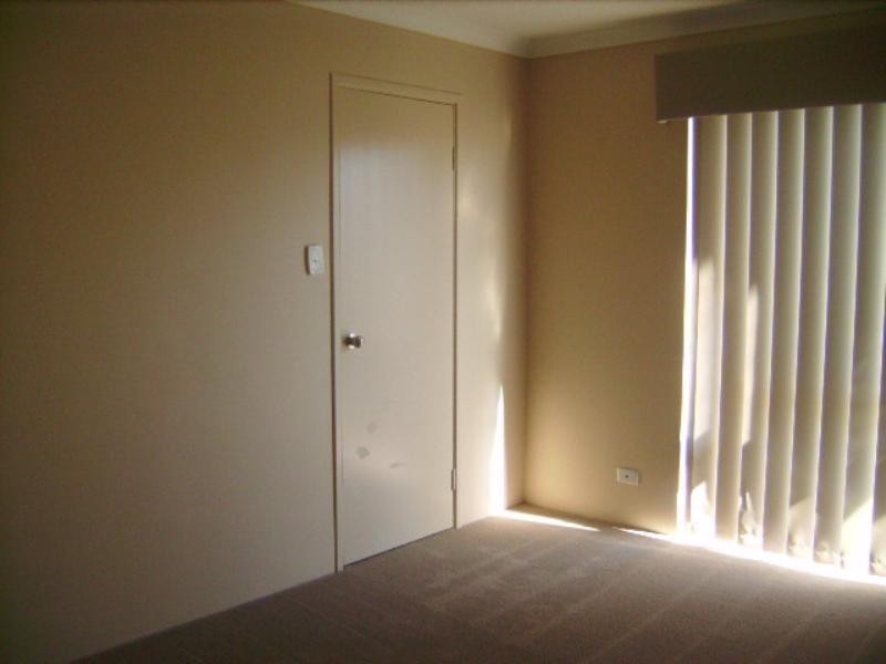 30 Chidzey Drive, Seville Grove WA 6112