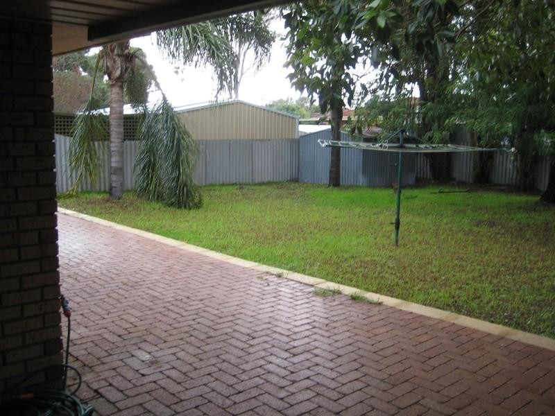 6 McGrath Place, Seville Grove WA 6112