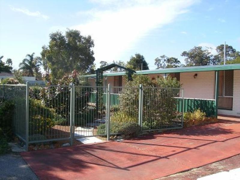 30 Angelo Street, Armadale WA 6112