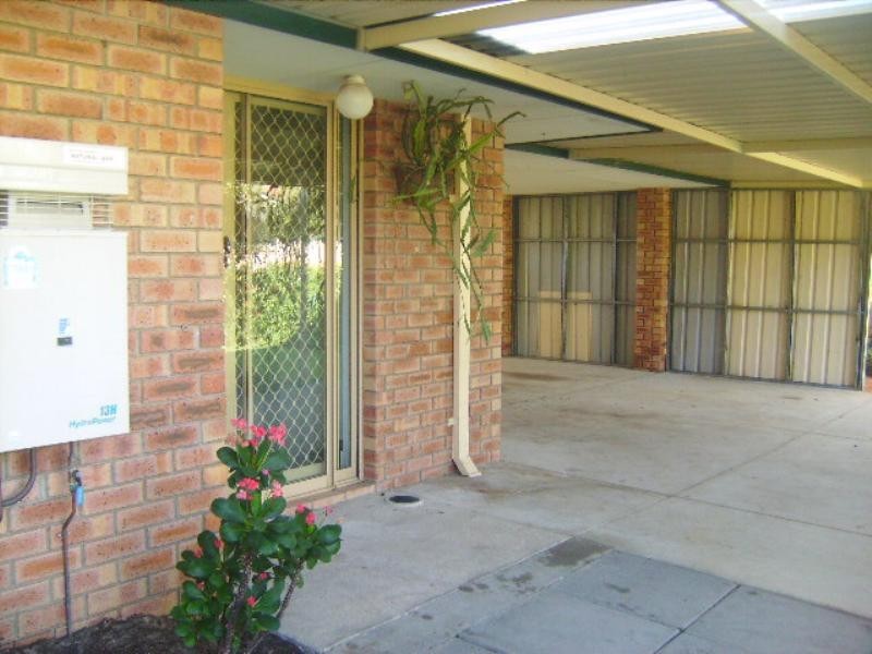 4 Denning Court, Seville Grove WA 6112