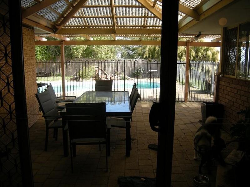 56 Henrietta Avenue, Mount Nasura WA 6112