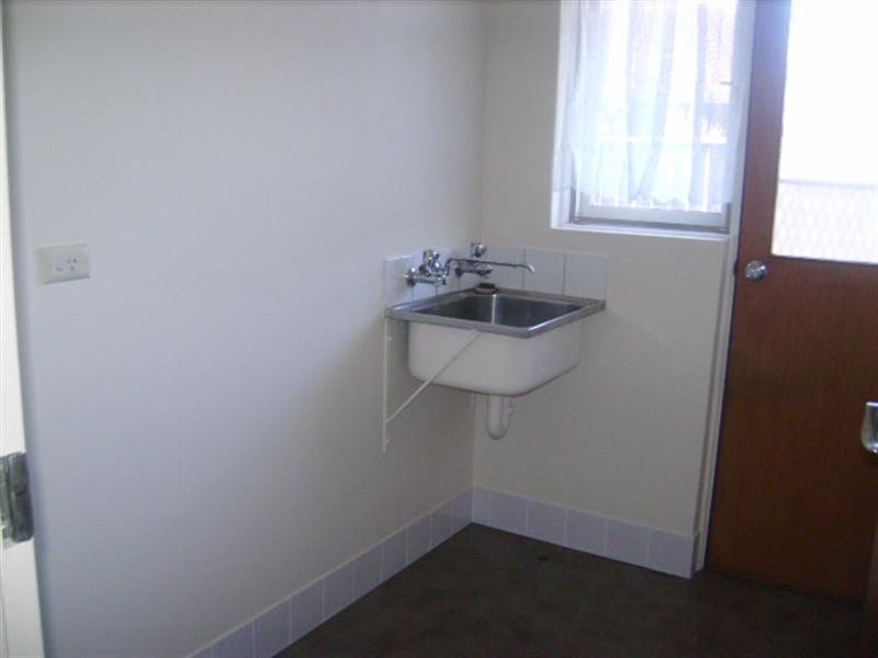 17A Glenbrook Road, Thornlie WA 6108