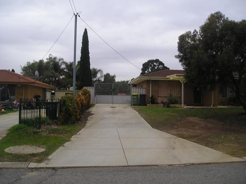 10 Brixey Court, Armadale WA 6112