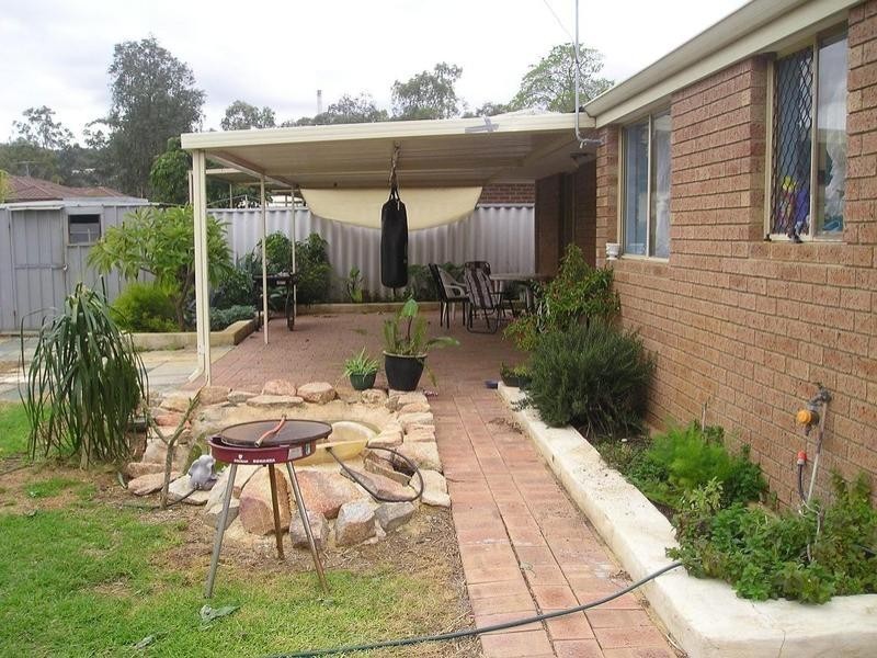 10 Brixey Court, Armadale WA 6112