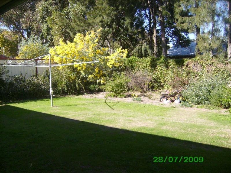 25A Lensham Place, Armadale WA 6112
